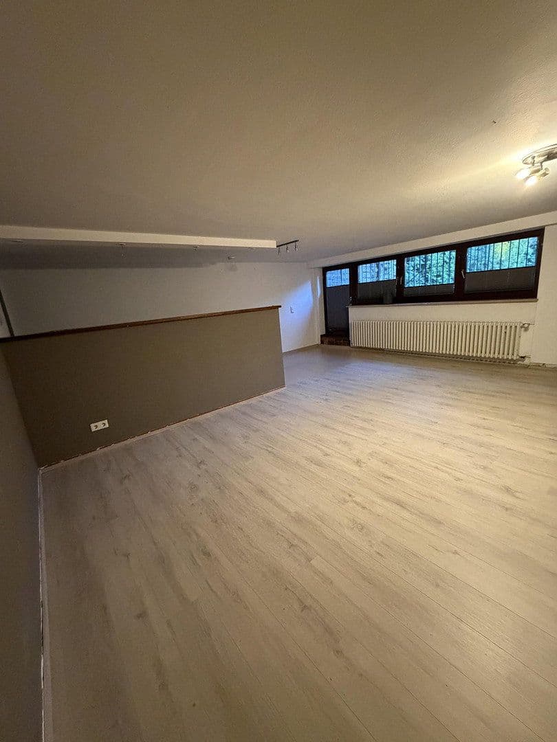Predaj domu 337 m², pozemek 782 m², An der Lilie 33, Ratingen, Severné Porýnie - Westfálsko Predaj domu 337 m², pozemek 782 m², An der Lilie 33, Ratingen, Severné Porýnie - Westfálsko