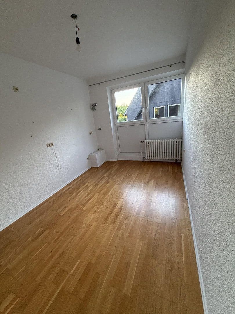 Predaj domu 337 m², pozemek 782 m², An der Lilie 33, Ratingen, Severné Porýnie - Westfálsko Predaj domu 337 m², pozemek 782 m², An der Lilie 33, Ratingen, Severné Porýnie - Westfálsko