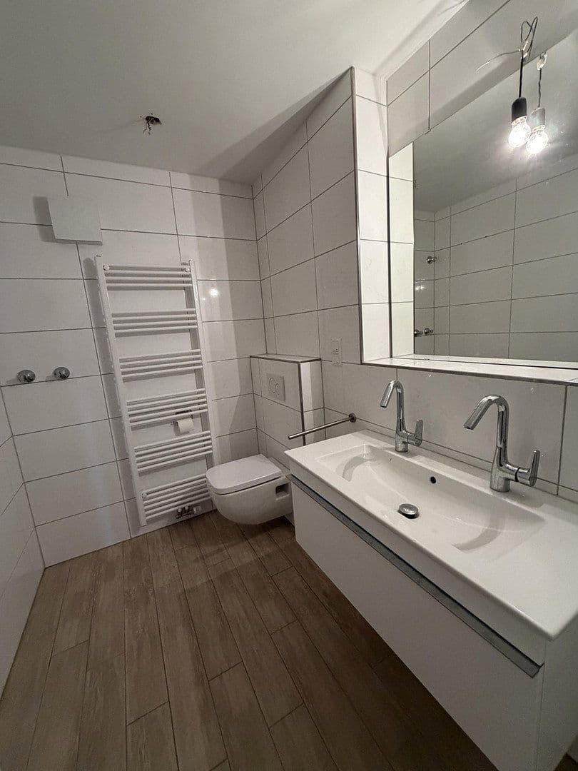 Predaj domu 337 m², pozemek 782 m², An der Lilie 33, Ratingen, Severné Porýnie - Westfálsko Predaj domu 337 m², pozemek 782 m², An der Lilie 33, Ratingen, Severné Porýnie - Westfálsko