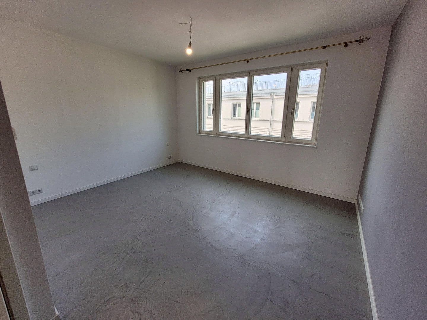 Predaj domu 145 m², pozemek 45 m², Potsdam, Brandenbursko Predaj domu 145 m², pozemek 45 m², Potsdam, Brandenbursko