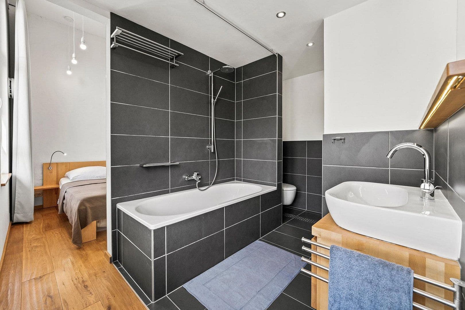 Prenájom bytu 2-izbový 52 m², Dirschauer Straße 6, Berlin, Berlín Prenájom bytu 2-izbový 52 m², Dirschauer Straße 6, Berlin, Berlín
