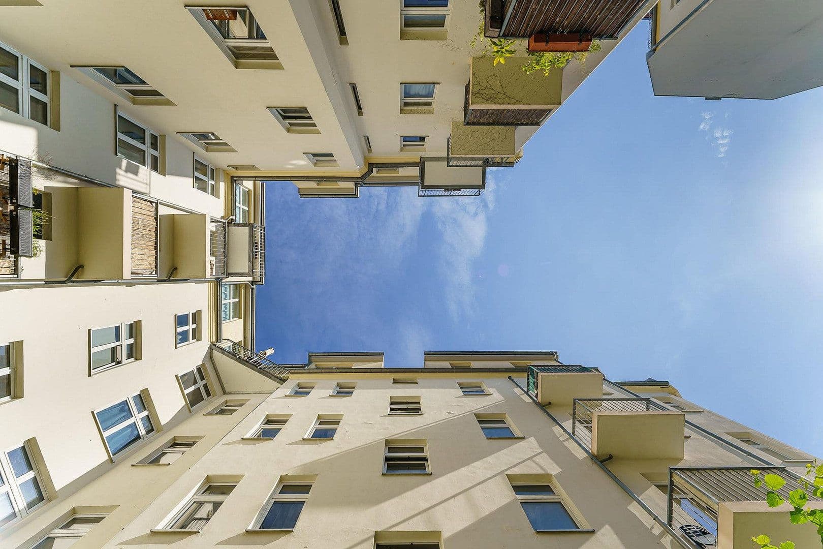 Prenájom bytu 2-izbový 52 m², Dirschauer Straße 6, Berlin, Berlín Prenájom bytu 2-izbový 52 m², Dirschauer Straße 6, Berlin, Berlín