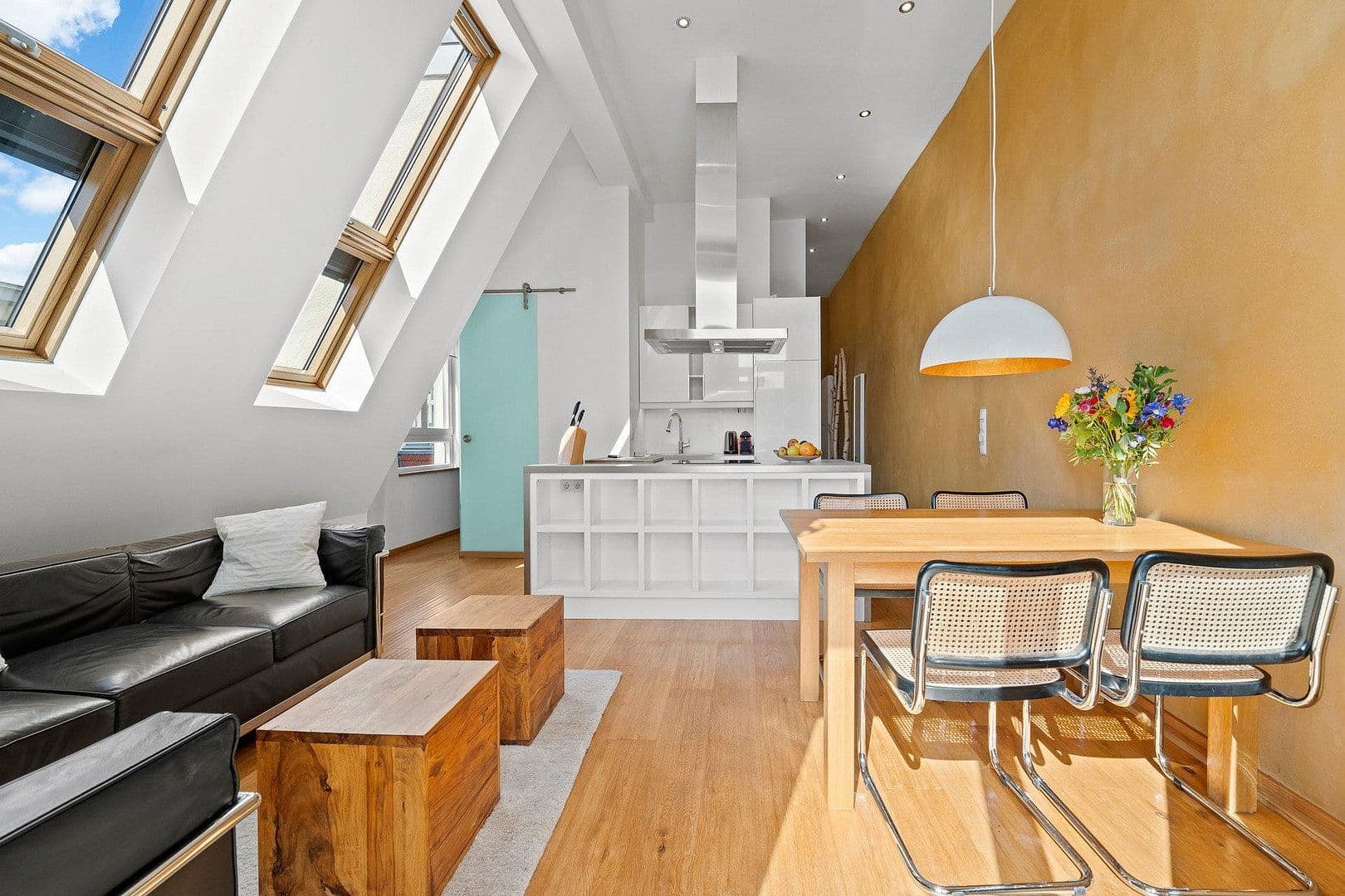 Prenájom bytu 2-izbový 52 m², Dirschauer Straße 6, Berlin, Berlín Prenájom bytu 2-izbový 52 m², Dirschauer Straße 6, Berlin, Berlín