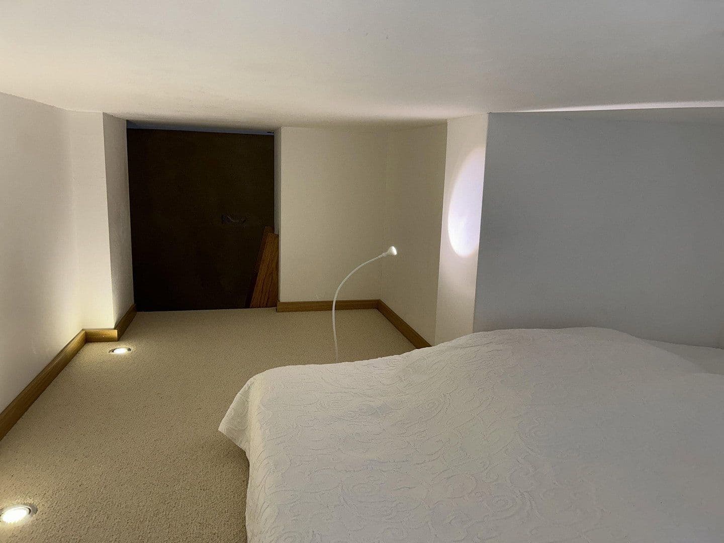 Prenájom bytu 2-izbový 52 m², Dirschauer Straße 6, Berlin, Berlín Prenájom bytu 2-izbový 52 m², Dirschauer Straße 6, Berlin, Berlín