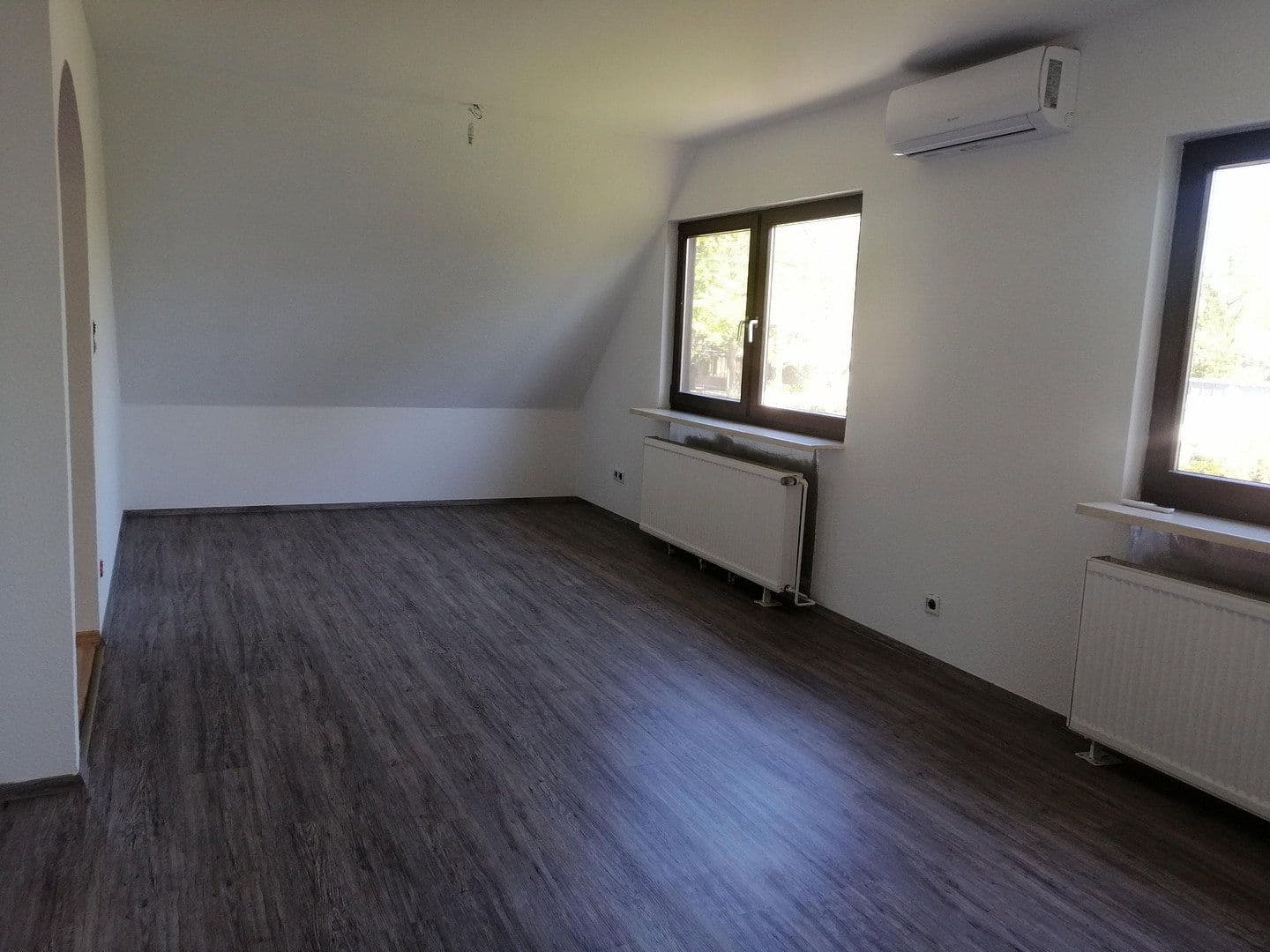 Predaj domu 160 m², pozemek 462 m², Berlin, Berlín Predaj domu 160 m², pozemek 462 m², Berlin, Berlín