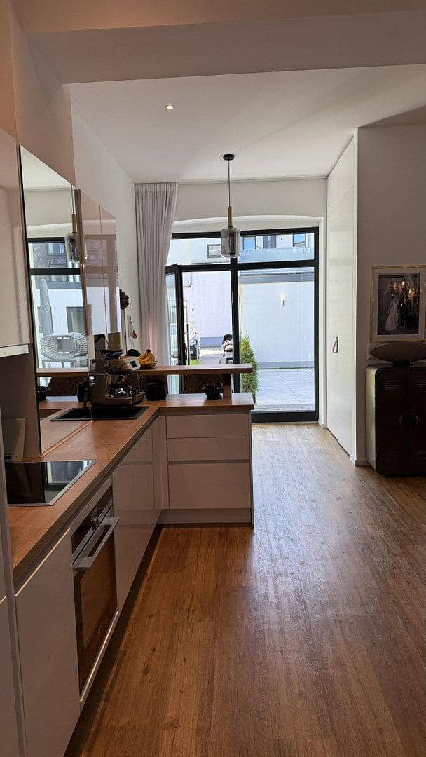 Predaj bytu 3-izbový 135 m², Hamburg, Hamburg Predaj bytu 3-izbový 135 m², Hamburg, Hamburg