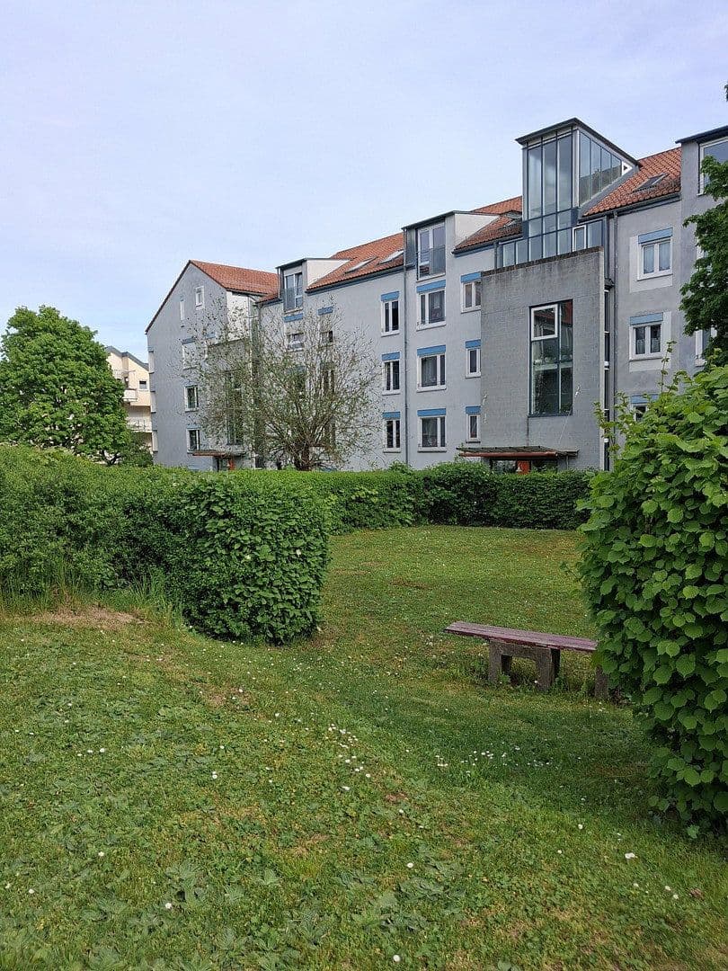 Predaj bytu 4-izbový 107 m², Böblingen, Bádensko-Wurttembersko Predaj bytu 4-izbový 107 m², Böblingen, Bádensko-Wurttembersko