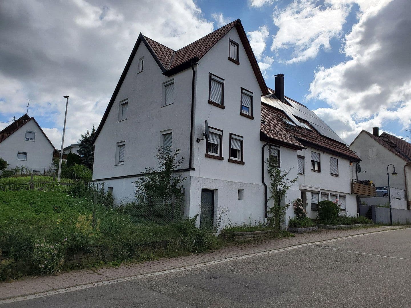 Predaj domu 256 m², pozemek 330 m², Winnenden, Bádensko-Wurttembersko Predaj domu 256 m², pozemek 330 m², Winnenden, Bádensko-Wurttembersko
