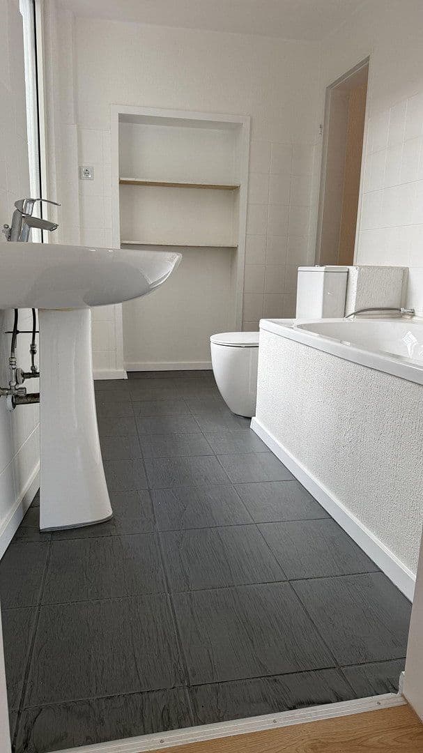 Prenájom bytu 2-izbový 66 m², Einbeck, Dolné Sasko Prenájom bytu 2-izbový 66 m², Einbeck, Dolné Sasko