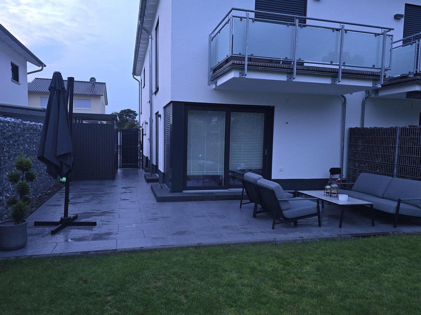 Prenájom domu 135 m², pozemek 350 m², Bergisch Gladbach, Severné Porýnie - Westfálsko Prenájom domu 135 m², pozemek 350 m², Bergisch Gladbach, Severné Porýnie - Westfálsko