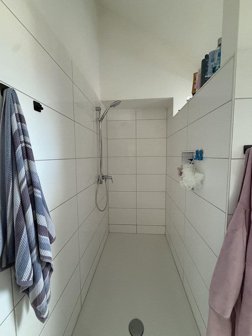 Prenájom bytu 3-izbový 78 m², Gernsheim, Hesensko Prenájom bytu 3-izbový 78 m², Gernsheim, Hesensko