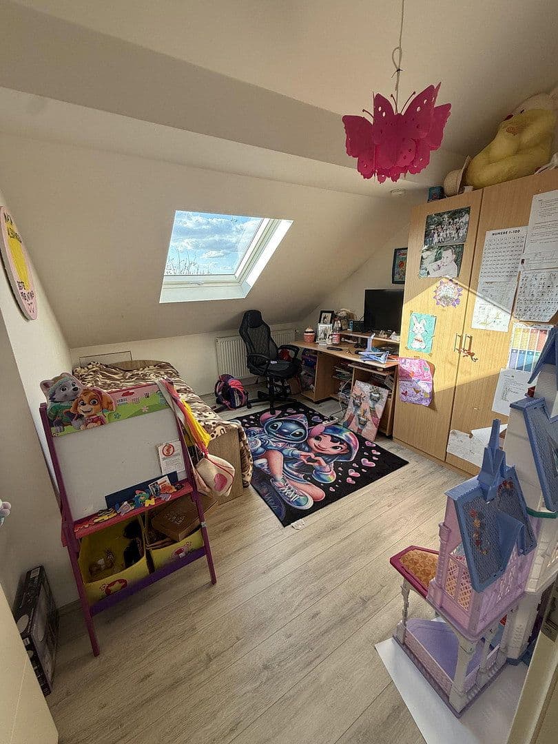 Prenájom bytu 3-izbový 78 m², Gernsheim, Hesensko Prenájom bytu 3-izbový 78 m², Gernsheim, Hesensko