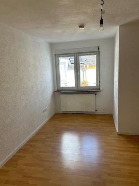 Prenájom bytu 2-izbový 50 m², Leverkusen Bergisch-Neukirchen, Severné Porýnie - Westfálsko Prenájom bytu 2-izbový 50 m², Leverkusen Bergisch-Neukirchen, Severné Porýnie - Westfálsko
