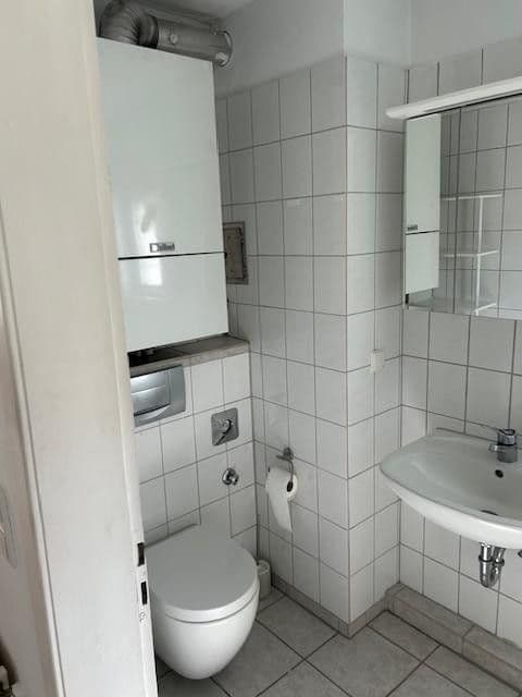 Prenájom bytu 2-izbový 50 m², Leverkusen Bergisch-Neukirchen, Severné Porýnie - Westfálsko Prenájom bytu 2-izbový 50 m², Leverkusen Bergisch-Neukirchen, Severné Porýnie - Westfálsko