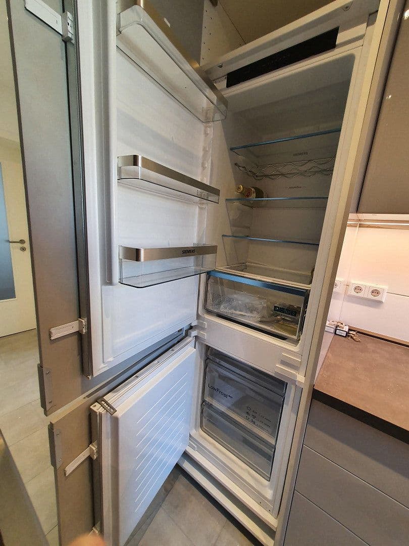 Prenájom bytu 3-izbový 82 m², Angerstraße 1, Hannover, Dolné Sasko Prenájom bytu 3-izbový 82 m², Angerstraße 1, Hannover, Dolné Sasko