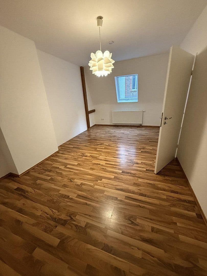 Prenájom domu 59 m², pozemek 800 m², Wiesbaden, Hesensko Prenájom domu 59 m², pozemek 800 m², Wiesbaden, Hesensko