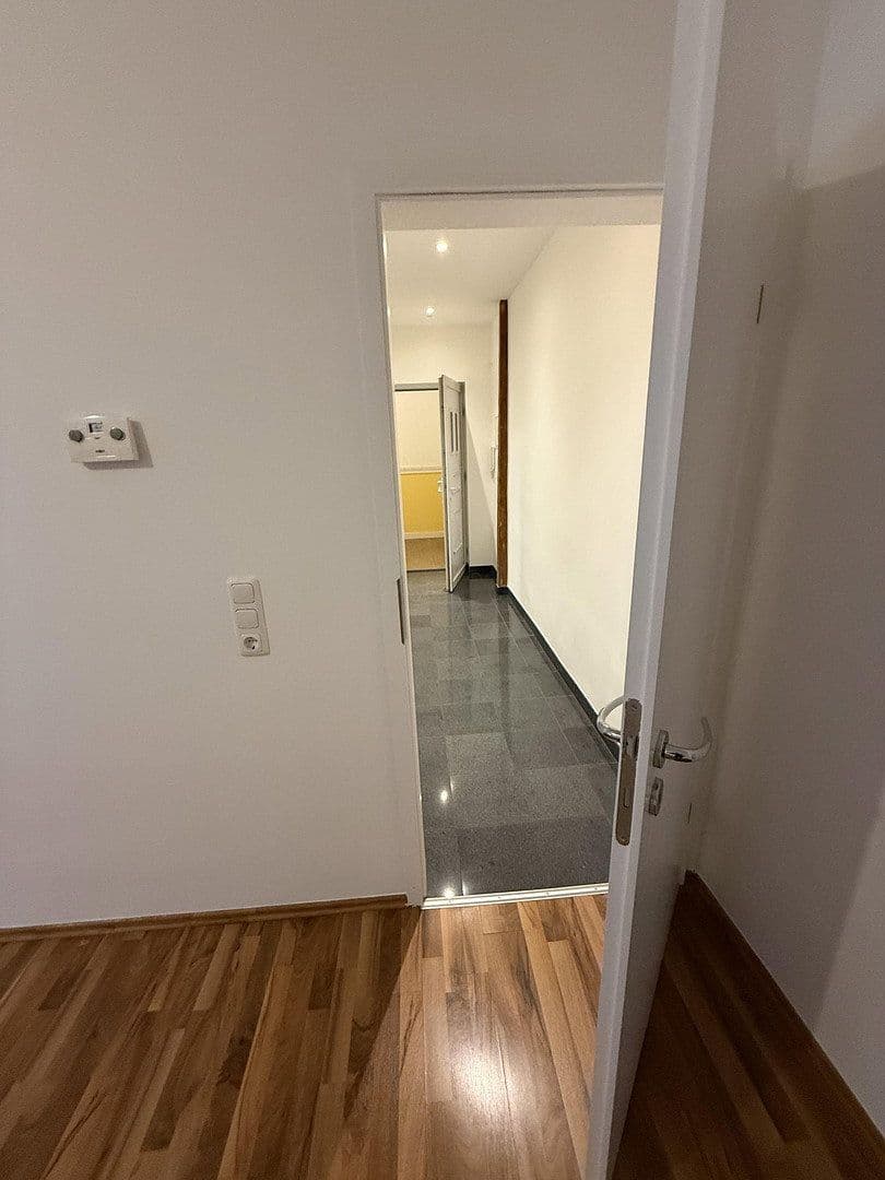 Prenájom domu 59 m², pozemek 800 m², Wiesbaden, Hesensko Prenájom domu 59 m², pozemek 800 m², Wiesbaden, Hesensko