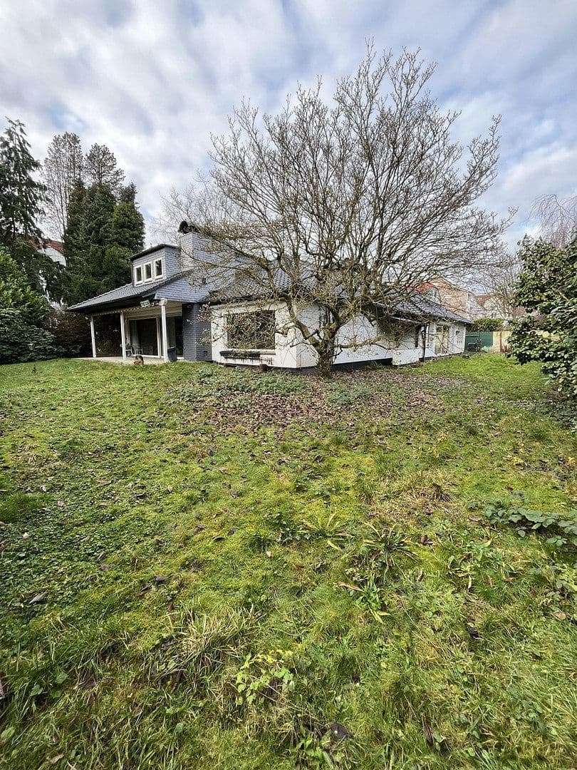 Predaj domu 220 m², pozemek 1.463 m², Königgrätzerstr. 12, Solingen, Severné Porýnie - Westfálsko Predaj domu 220 m², pozemek 1.463 m², Königgrätzerstr. 12, Solingen, Severné Porýnie - Westfálsko