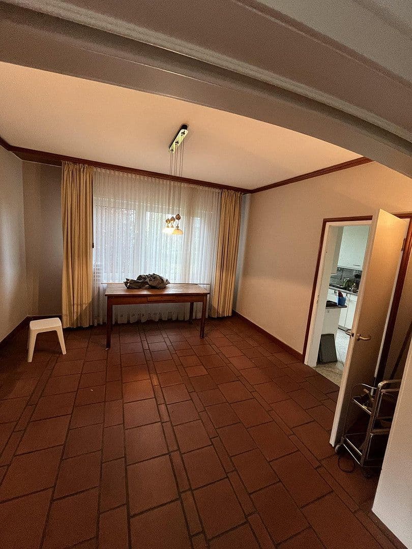 Predaj domu 220 m², pozemek 1.463 m², Königgrätzerstr. 12, Solingen, Severné Porýnie - Westfálsko Predaj domu 220 m², pozemek 1.463 m², Königgrätzerstr. 12, Solingen, Severné Porýnie - Westfálsko