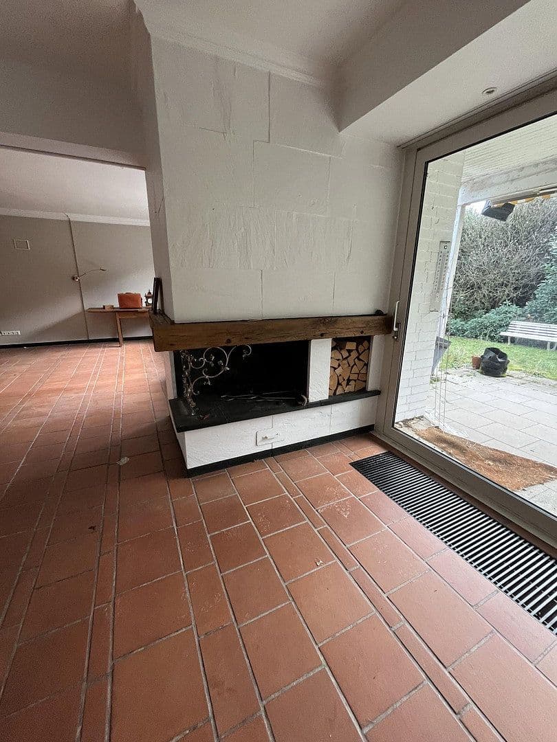 Predaj domu 220 m², pozemek 1.463 m², Königgrätzerstr. 12, Solingen, Severné Porýnie - Westfálsko Predaj domu 220 m², pozemek 1.463 m², Königgrätzerstr. 12, Solingen, Severné Porýnie - Westfálsko