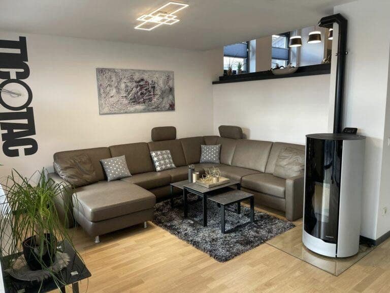 Predaj domu 210 m², pozemek 327 m², Winterbergerstr. 44, Freyung, Bavorsko Predaj domu 210 m², pozemek 327 m², Winterbergerstr. 44, Freyung, Bavorsko
