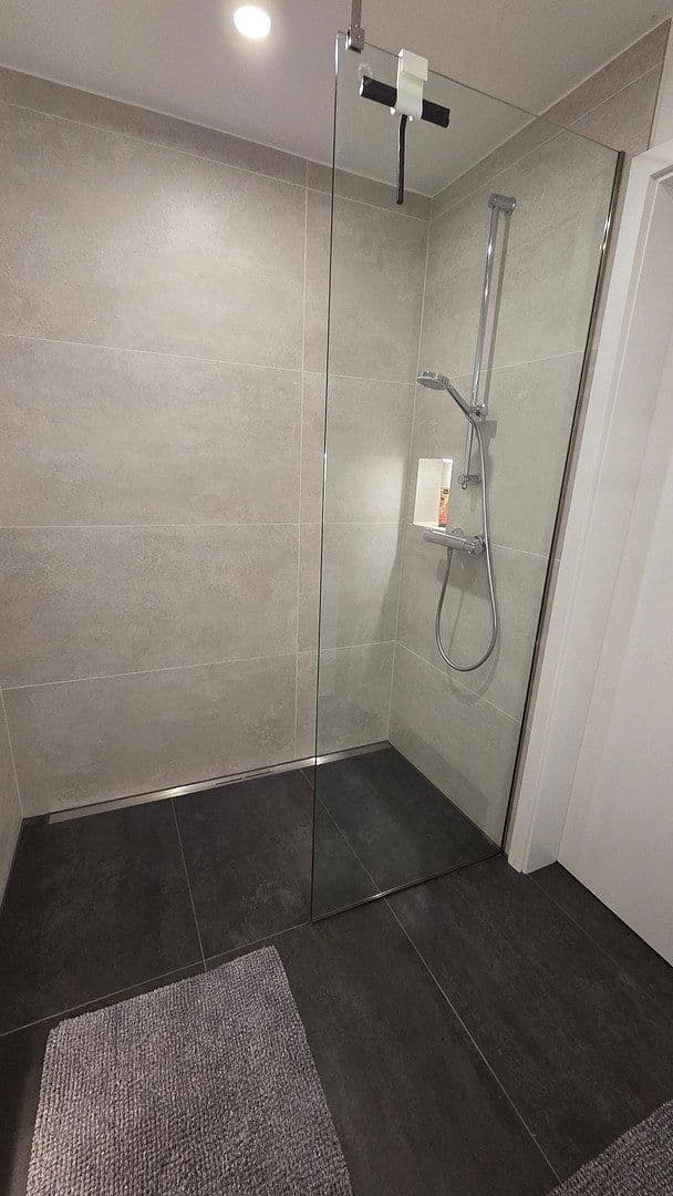 Prenájom bytu 2-izbový 65 m², Bergisch Gladbach, Severné Porýnie - Westfálsko Prenájom bytu 2-izbový 65 m², Bergisch Gladbach, Severné Porýnie - Westfálsko