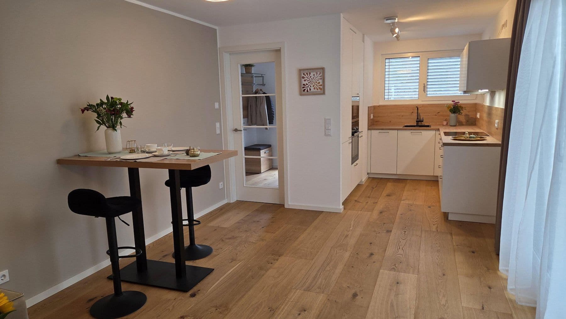 Prenájom bytu 2-izbový 65 m², Bergisch Gladbach, Severné Porýnie - Westfálsko Prenájom bytu 2-izbový 65 m², Bergisch Gladbach, Severné Porýnie - Westfálsko