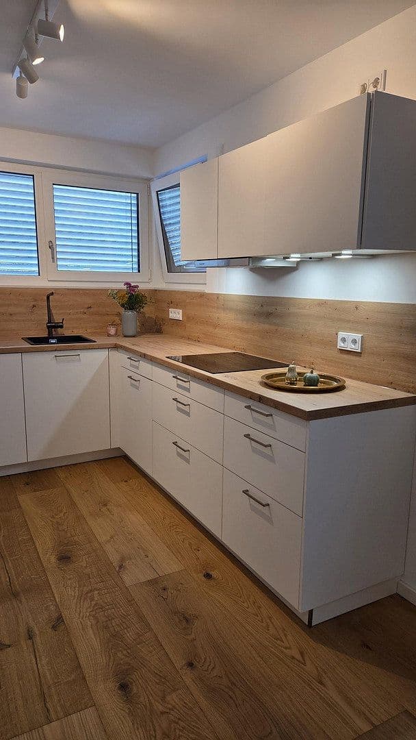 Prenájom bytu 2-izbový 65 m², Bergisch Gladbach, Severné Porýnie - Westfálsko Prenájom bytu 2-izbový 65 m², Bergisch Gladbach, Severné Porýnie - Westfálsko