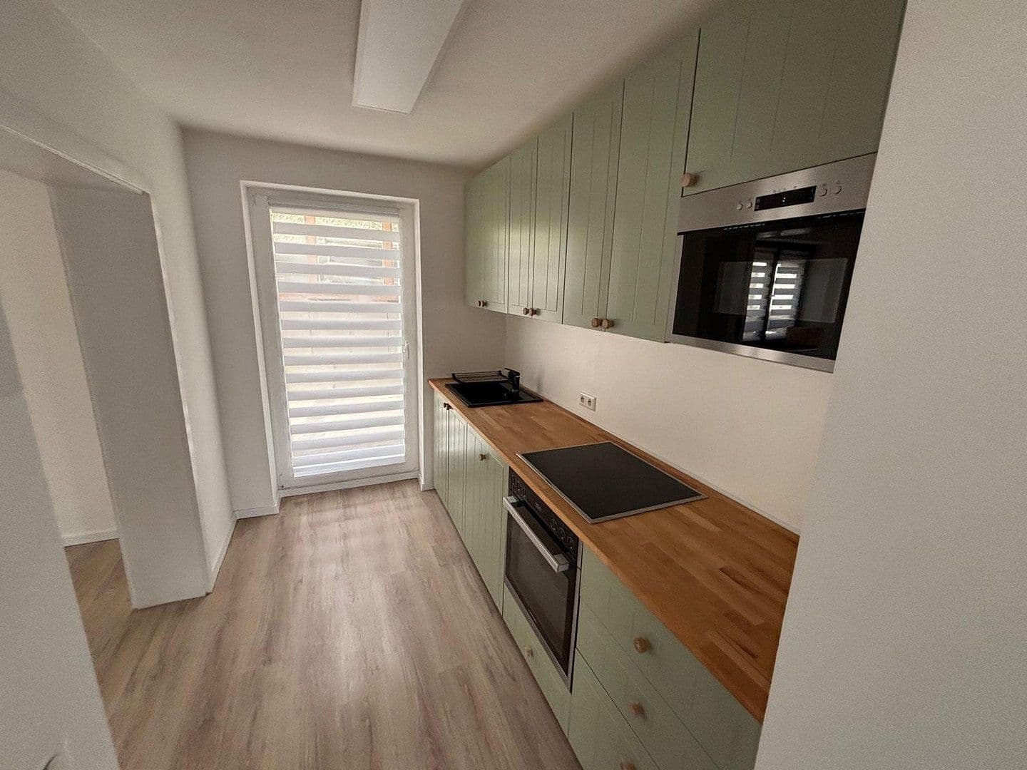 Prenájom bytu 3-izbový 92 m², Neufra, Bádensko-Wurttembersko Prenájom bytu 3-izbový 92 m², Neufra, Bádensko-Wurttembersko