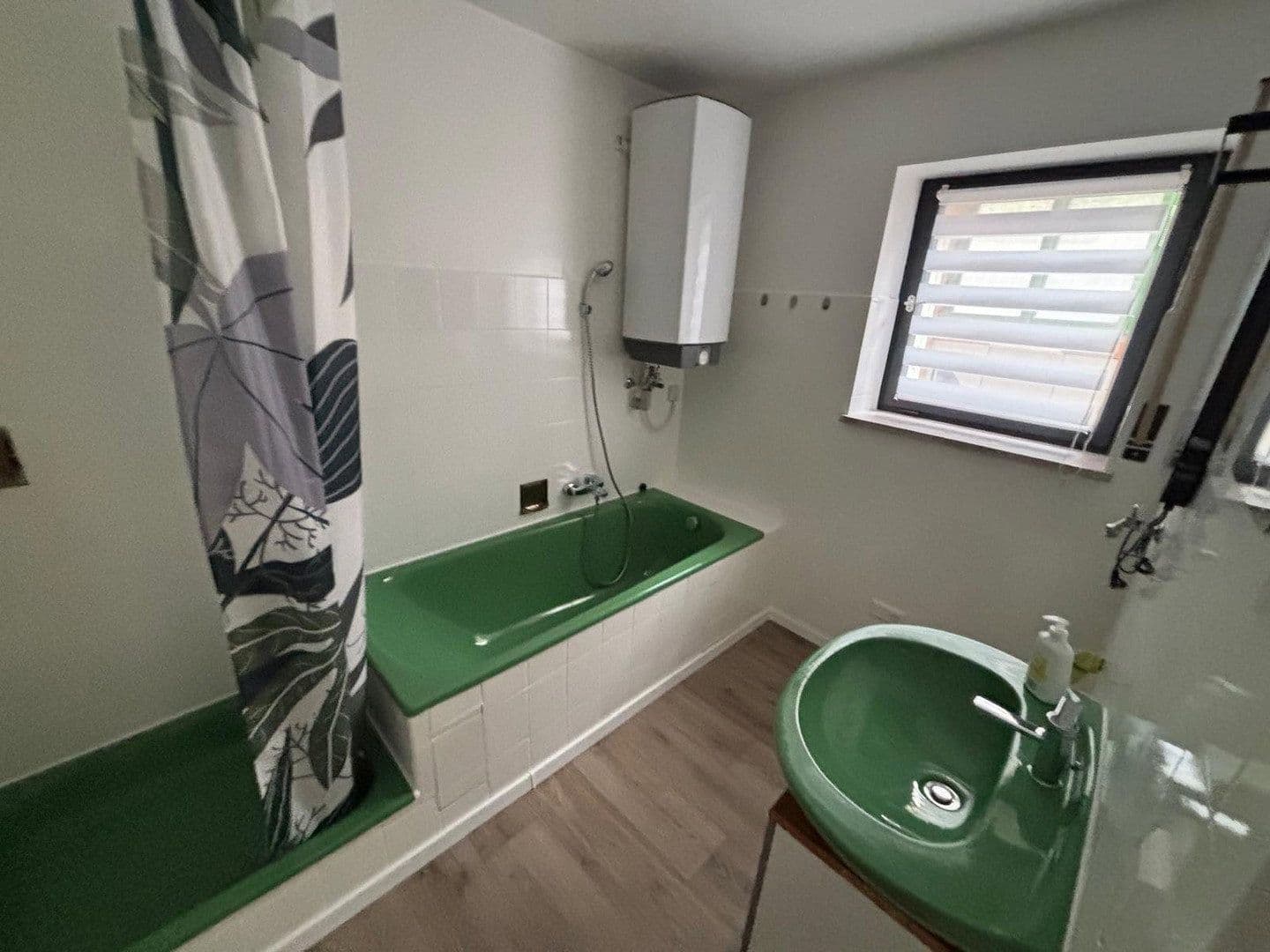 Prenájom bytu 3-izbový 92 m², Neufra, Bádensko-Wurttembersko Prenájom bytu 3-izbový 92 m², Neufra, Bádensko-Wurttembersko