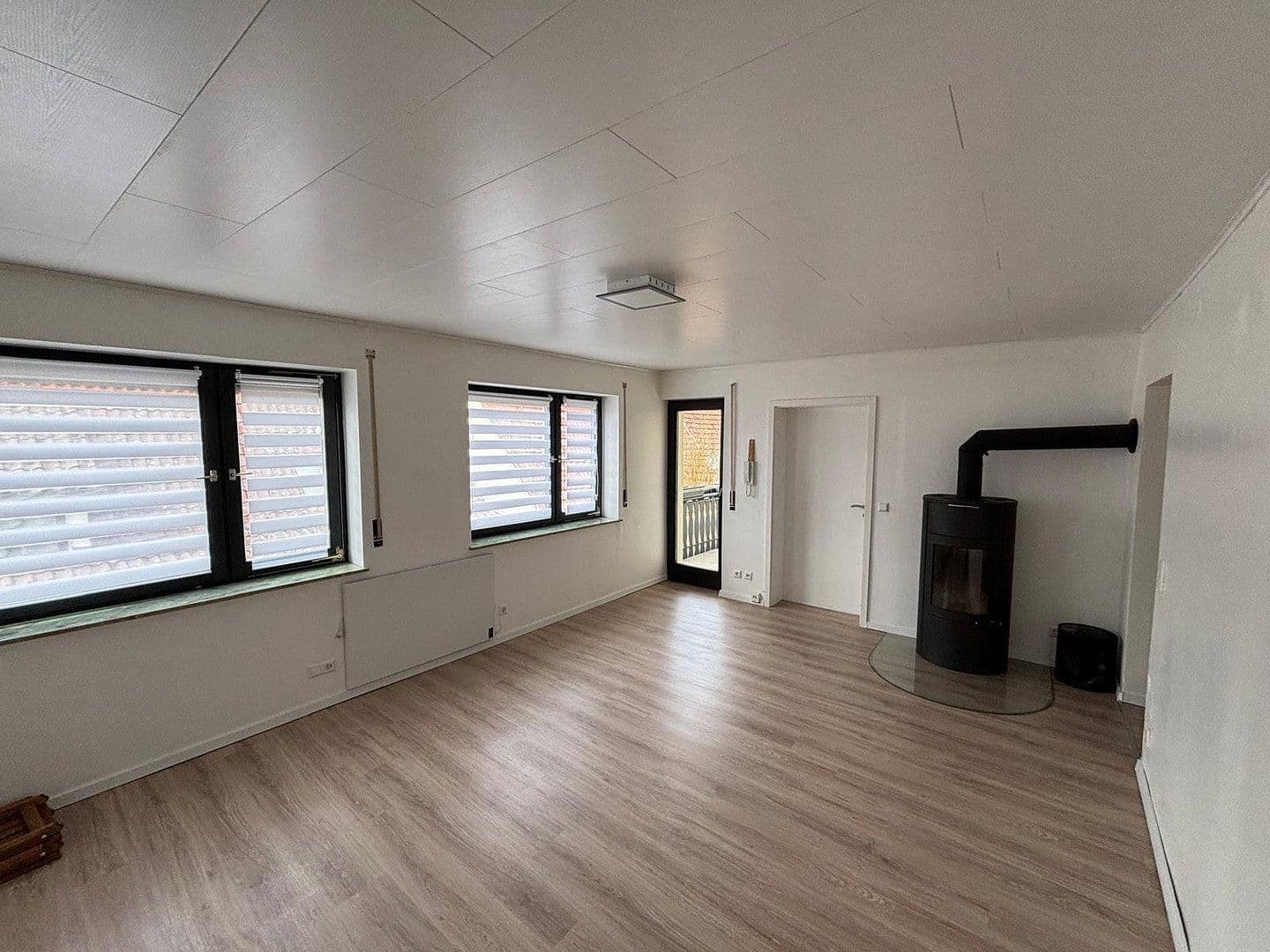 Prenájom bytu 3-izbový 92 m², Neufra, Bádensko-Wurttembersko Prenájom bytu 3-izbový 92 m², Neufra, Bádensko-Wurttembersko