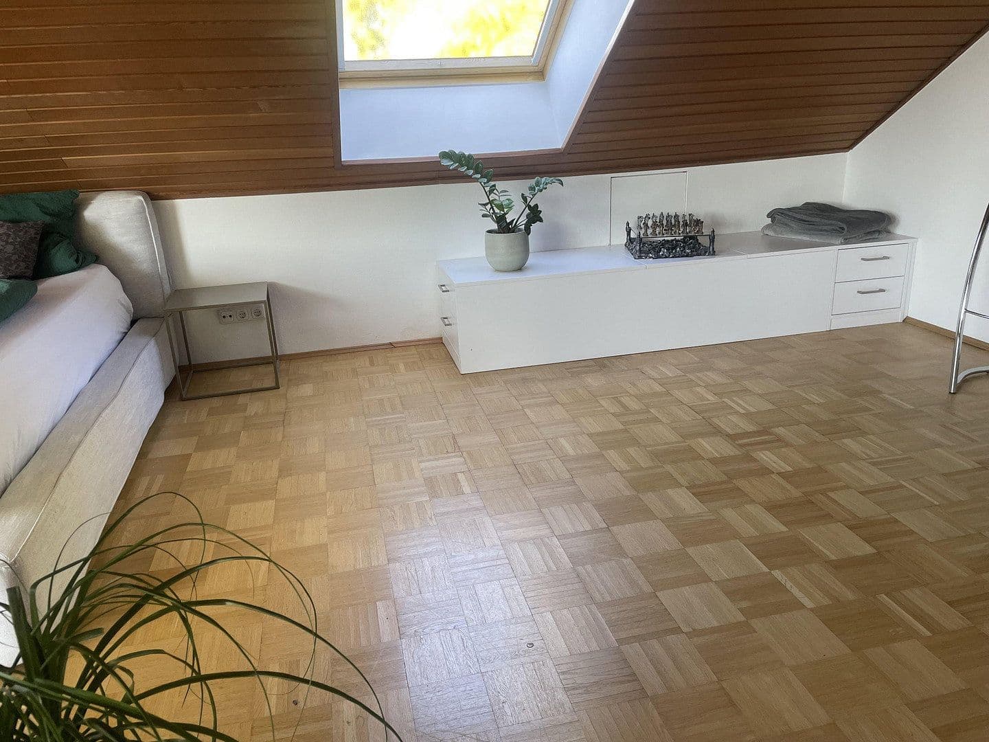 Prenájom bytu 157 m², Richard-Strauss-Straße 1, Pullach im Isartal, Bavorsko Prenájom bytu 157 m², Richard-Strauss-Straße 1, Pullach im Isartal, Bavorsko