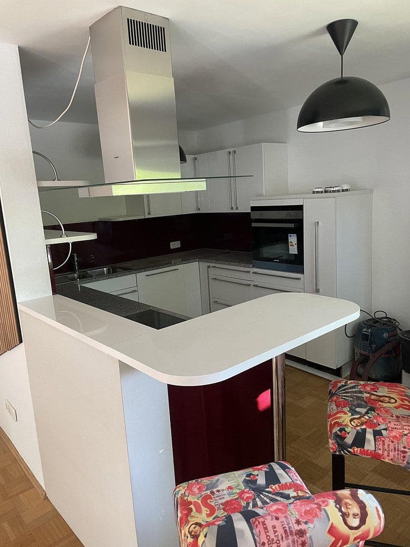 Prenájom bytu 157 m², Richard-Strauss-Straße 1, Pullach im Isartal, Bavorsko Prenájom bytu 157 m², Richard-Strauss-Straße 1, Pullach im Isartal, Bavorsko