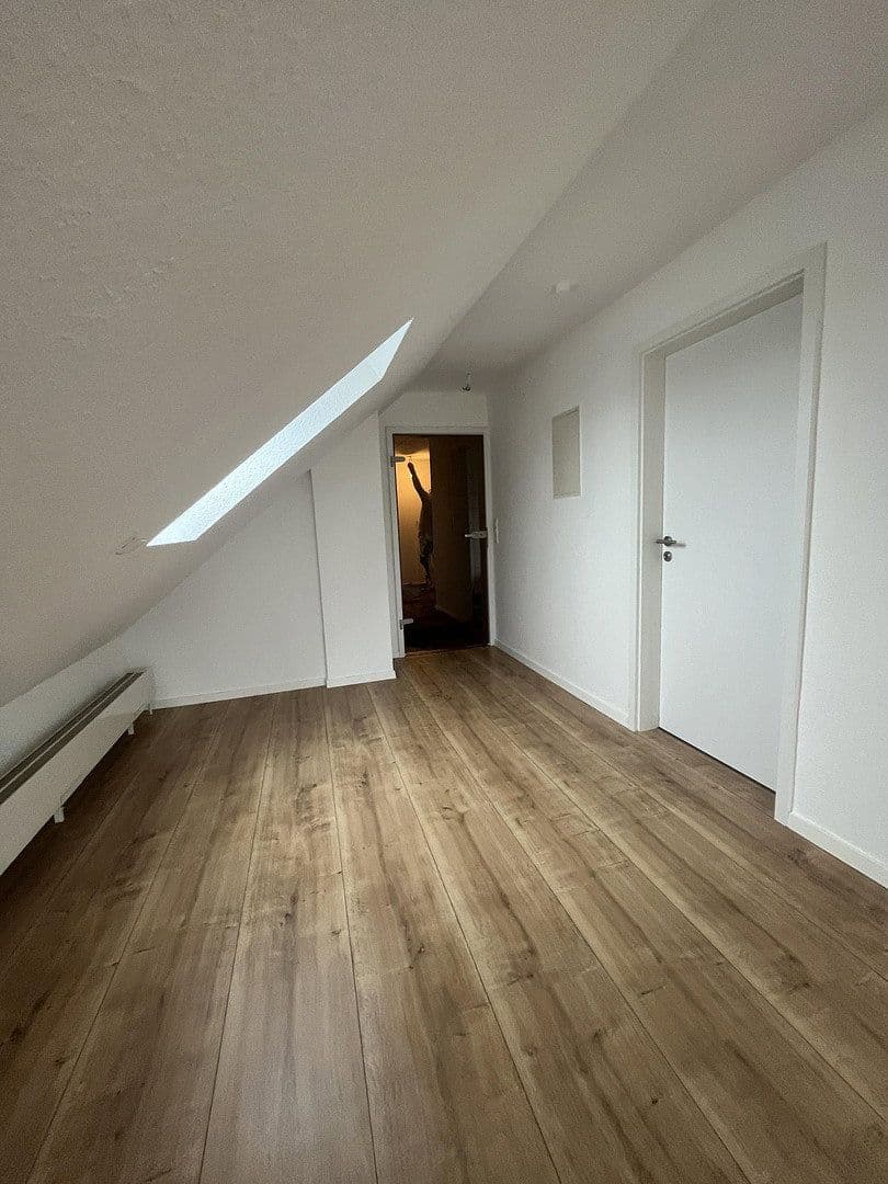 Prenájom bytu 4-izbový 91 m², Westerwaldstraße 5, Limburg an der Lahn, Hesensko Prenájom bytu 4-izbový 91 m², Westerwaldstraße 5, Limburg an der Lahn, Hesensko