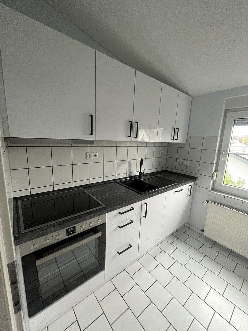 Prenájom bytu 4-izbový 91 m², Westerwaldstraße 5, Limburg an der Lahn, Hesensko Prenájom bytu 4-izbový 91 m², Westerwaldstraße 5, Limburg an der Lahn, Hesensko