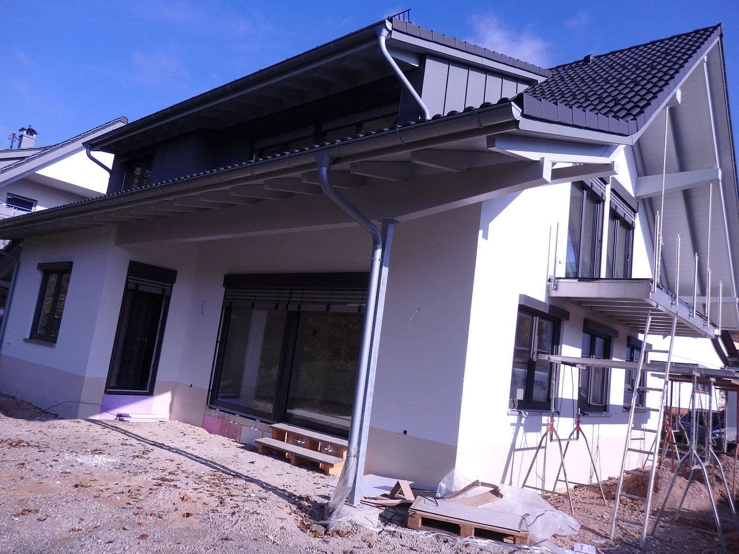 Prenájom bytu 3-izbový 103 m², Wehr, Bádensko-Wurttembersko Prenájom bytu 3-izbový 103 m², Wehr, Bádensko-Wurttembersko