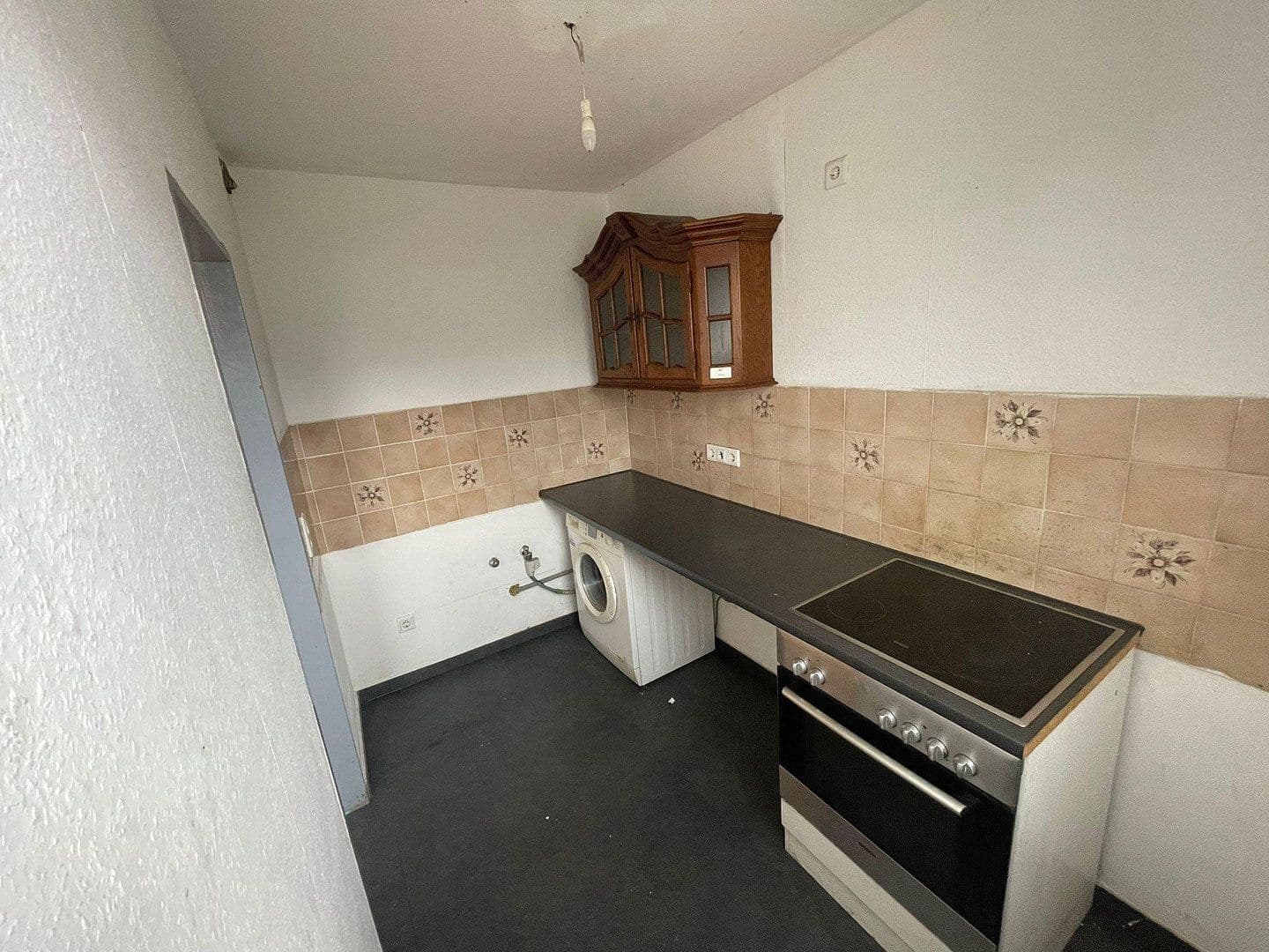 Prenájom bytu 3-izbový 60 m², Schwarzbach 80, Wuppertal, Severné Porýnie - Westfálsko Prenájom bytu 3-izbový 60 m², Schwarzbach 80, Wuppertal, Severné Porýnie - Westfálsko