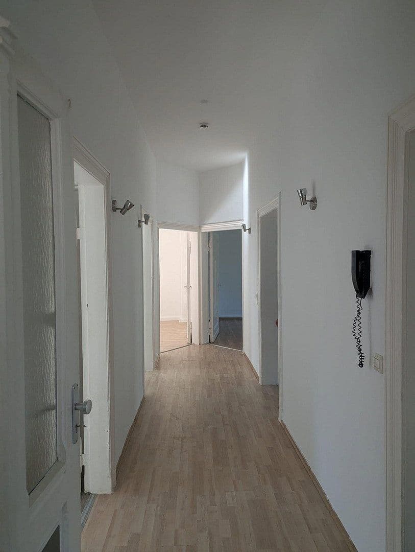 Prenájom bytu 4-izbový 100 m², Willhelmstraße 16, Helmstedt, Dolné Sasko Prenájom bytu 4-izbový 100 m², Willhelmstraße 16, Helmstedt, Dolné Sasko