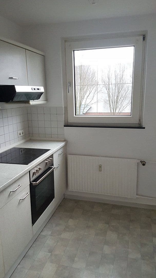 Prenájom bytu 4-izbový 98 m², Celle, Dolné Sasko Prenájom bytu 4-izbový 98 m², Celle, Dolné Sasko