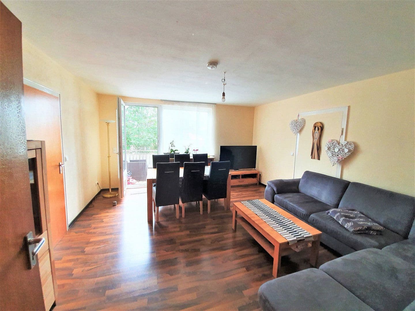 Prenájom bytu 4-izbový 98 m², Celle, Dolné Sasko Prenájom bytu 4-izbový 98 m², Celle, Dolné Sasko