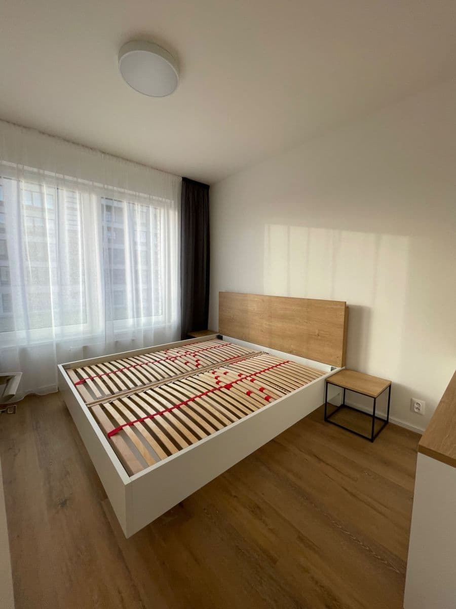 Prenájom bytu 2-izbový 56 m², Na Palouku, Praha, Praha Prenájom bytu 2-izbový 56 m², Na Palouku, Praha, Praha