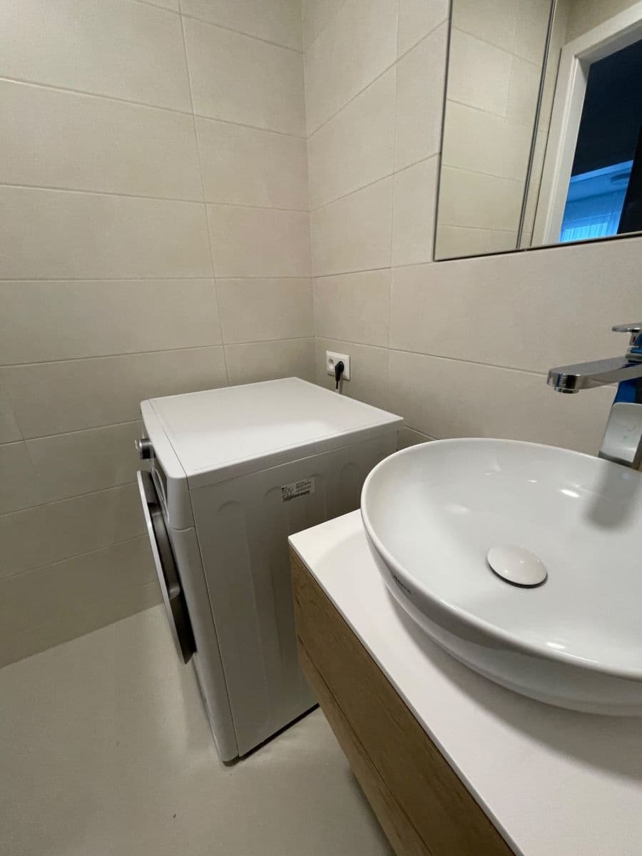 Prenájom bytu 2-izbový 56 m², Na Palouku, Praha, Praha Prenájom bytu 2-izbový 56 m², Na Palouku, Praha, Praha