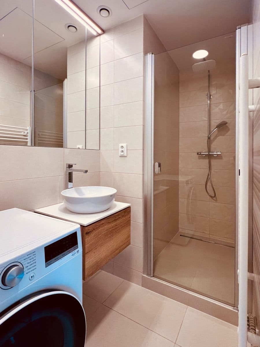 Prenájom bytu 2-izbový 55 m², Na Palouku, Praha, Praha Prenájom bytu 2-izbový 55 m², Na Palouku, Praha, Praha
