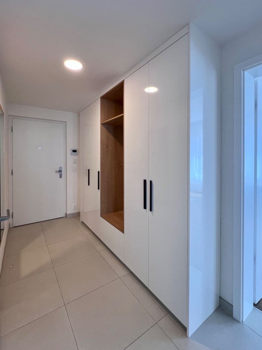 Prenájom bytu 2-izbový 55 m², Na Palouku, Praha, Praha Prenájom bytu 2-izbový 55 m², Na Palouku, Praha, Praha