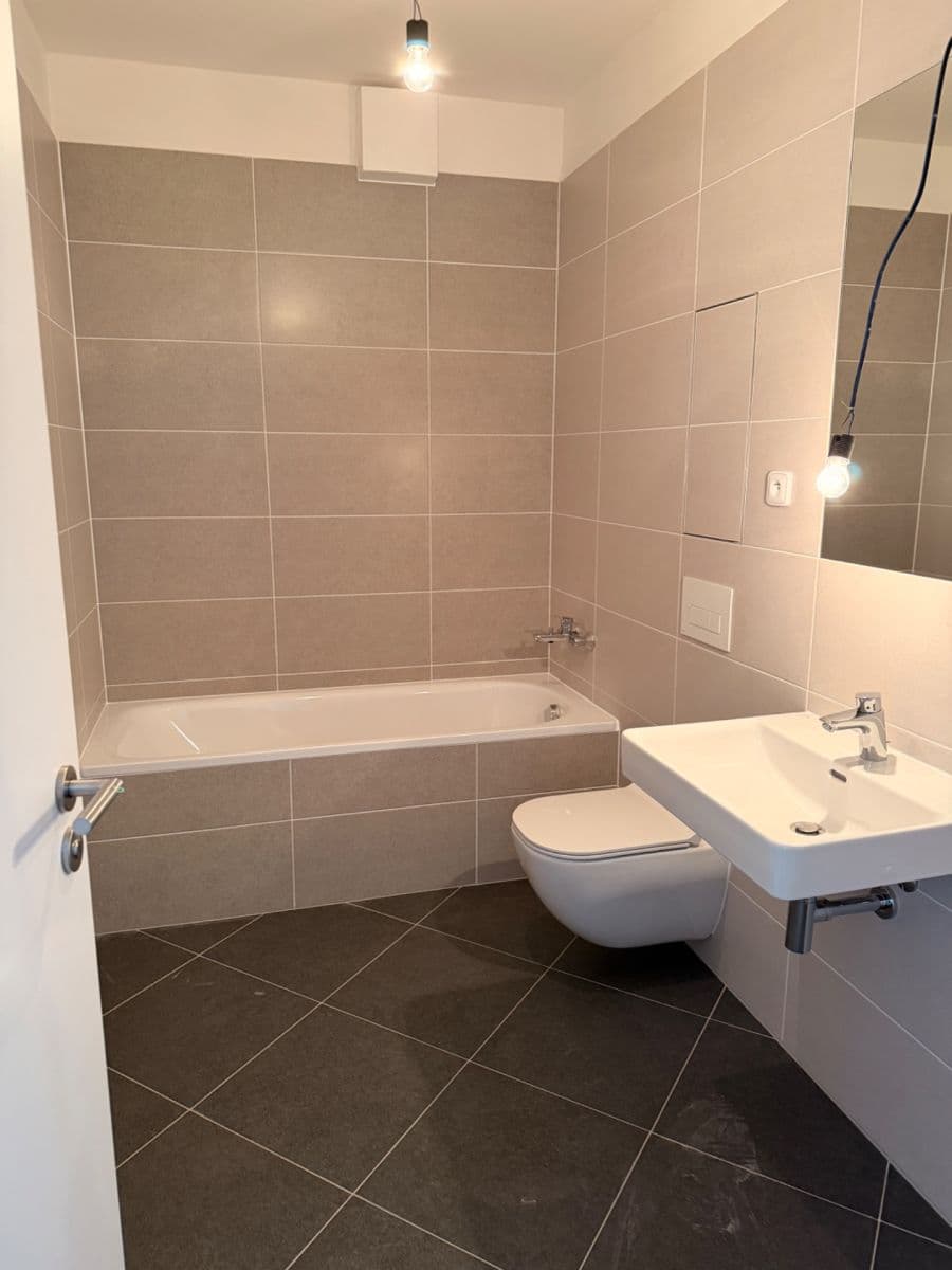 Prenájom bytu 2-izbový 45 m², Pod Harfou, Praha, Praha Prenájom bytu 2-izbový 45 m², Pod Harfou, Praha, Praha