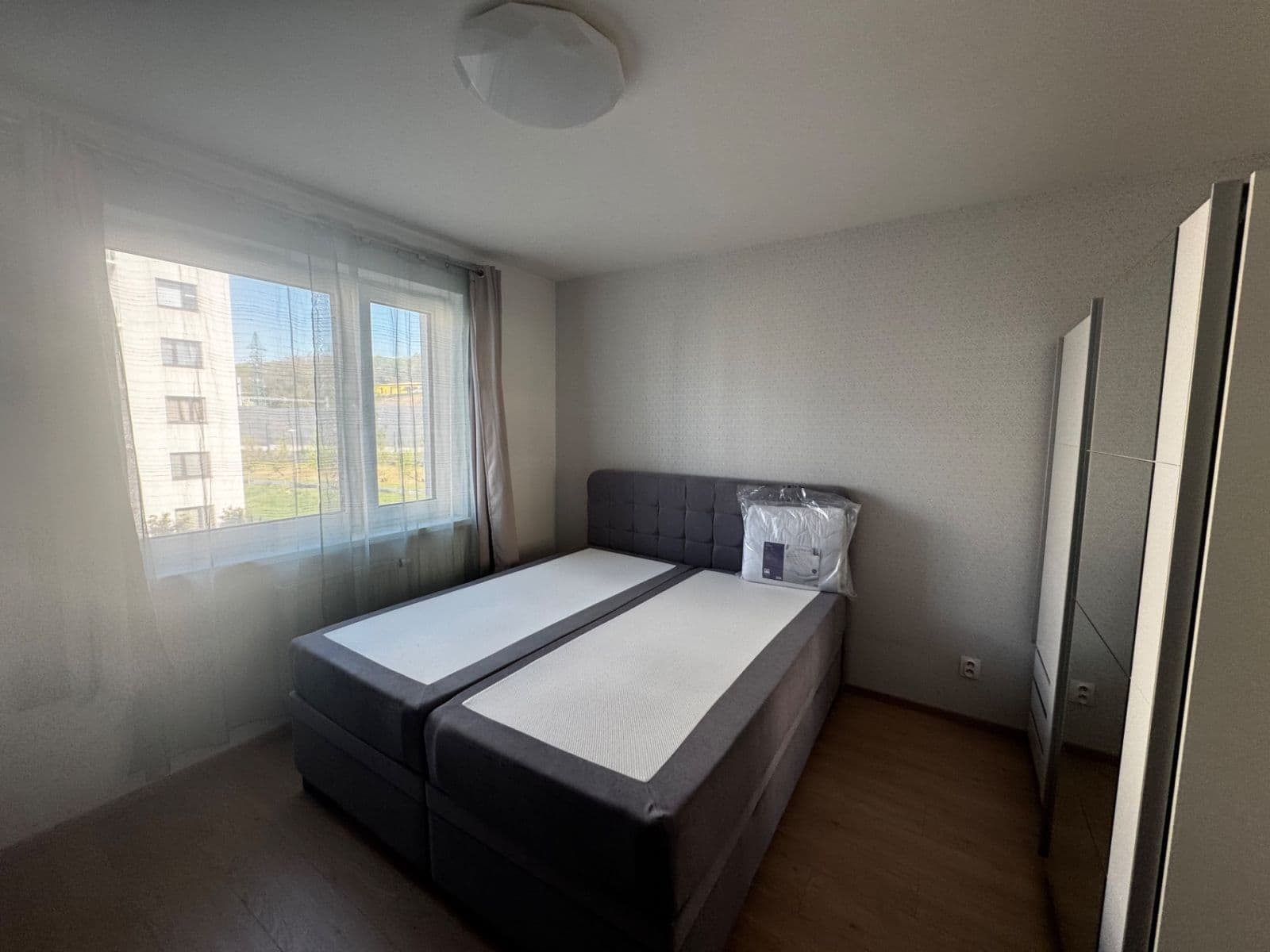 Prenájom bytu 3-izbový 77 m², Strnadových, Praha, Praha Prenájom bytu 3-izbový 77 m², Strnadových, Praha, Praha