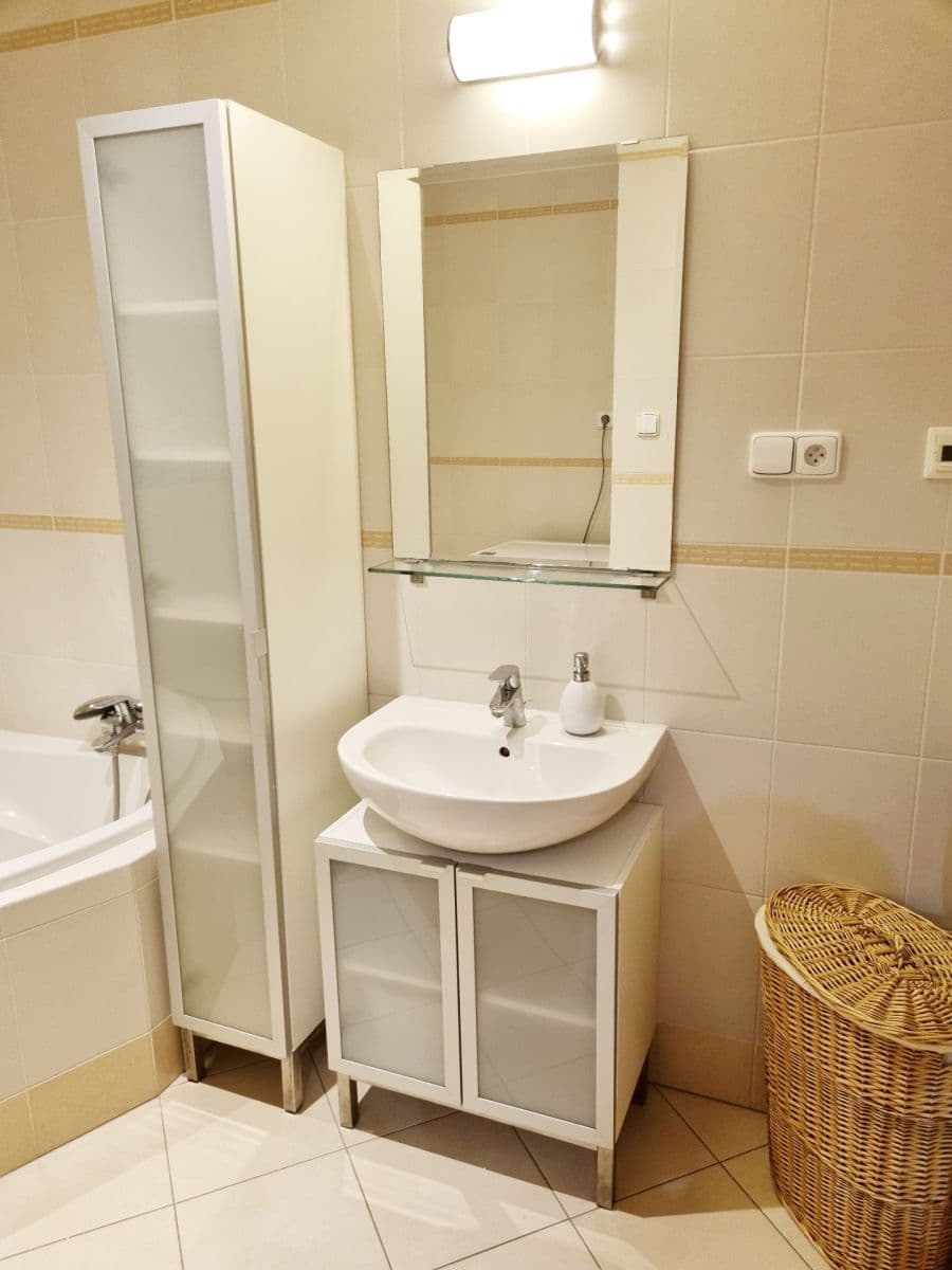Predaj bytu 2-izbový 55 m², Tulešická, Praha, Praha Predaj bytu 2-izbový 55 m², Tulešická, Praha, Praha
