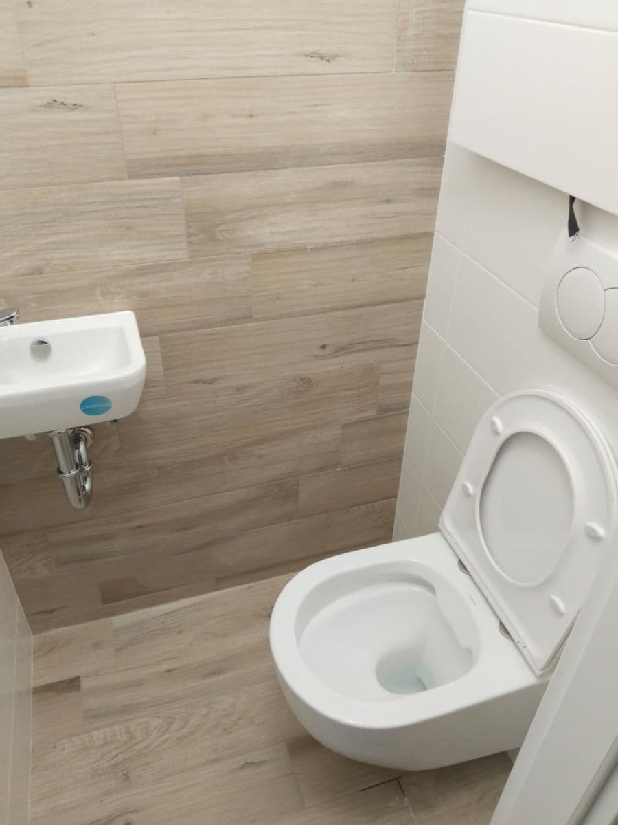 Prenájom bytu 3-izbový 65 m², Kmochova, Olomouc, Olomoucký kraj Prenájom bytu 3-izbový 65 m², Kmochova, Olomouc, Olomoucký kraj