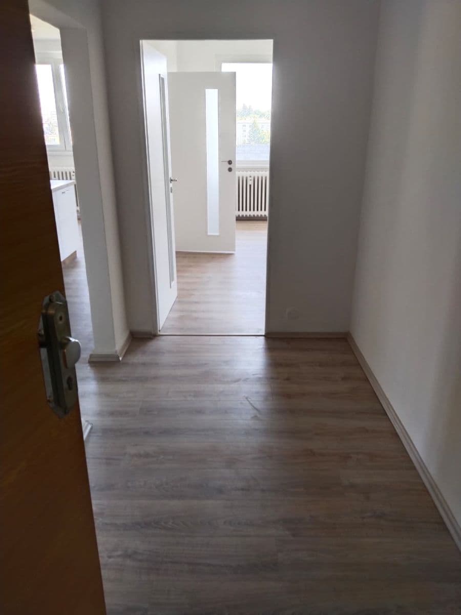 Prenájom bytu 3-izbový 65 m², Kmochova, Olomouc, Olomoucký kraj Prenájom bytu 3-izbový 65 m², Kmochova, Olomouc, Olomoucký kraj