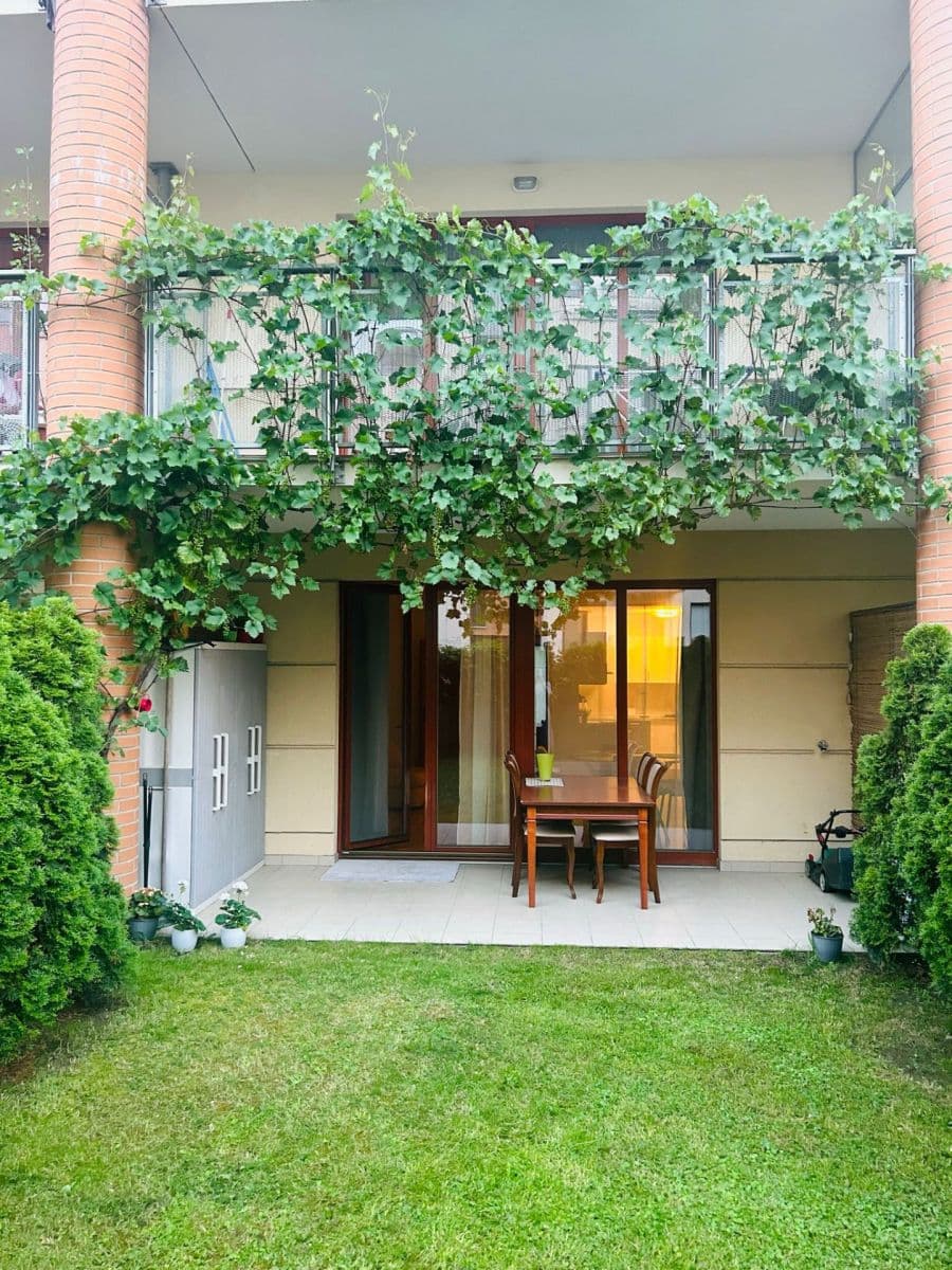 Prenájom bytu 2-izbový 61 m², Lindleyova, Praha, Praha Prenájom bytu 2-izbový 61 m², Lindleyova, Praha, Praha